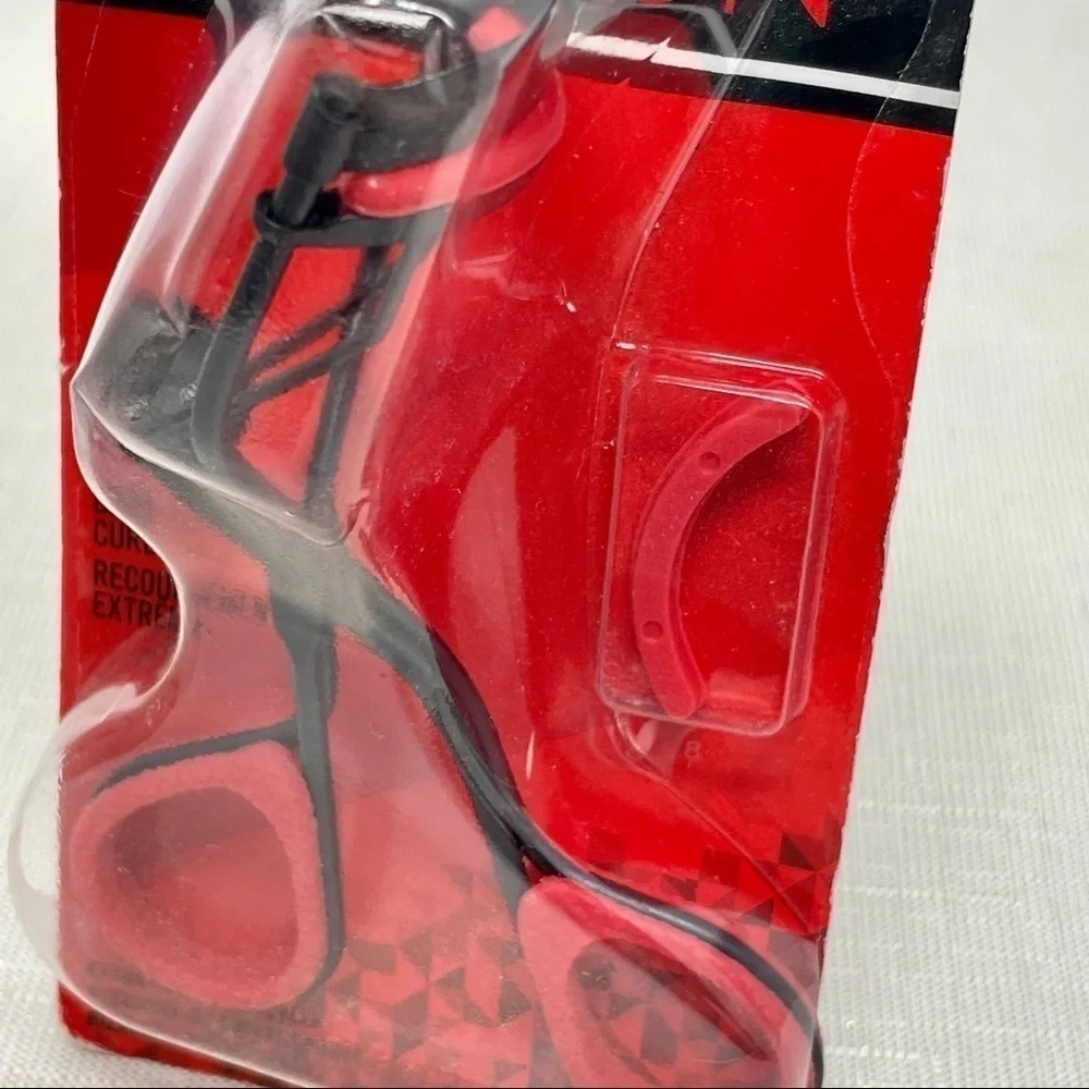 🌺 Revlon Extra Curl Comfort Grip Non Slip Eyelash Curler